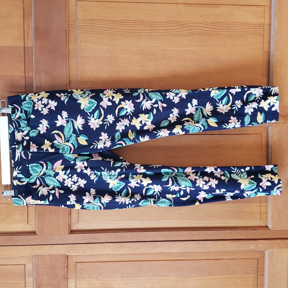 Bundle Old Navy Patterned Pixie Pants - image 3